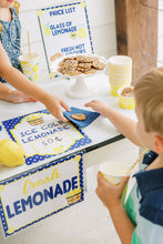 Load image into Gallery viewer, Play Lemonade Stand for Pretend Play
